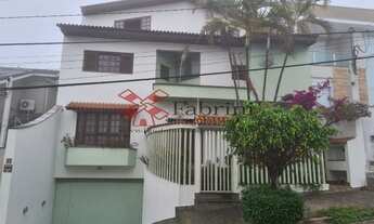 Imagem: Sobrado dos Sonhos no Parque dos Pássaros