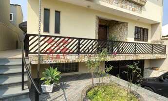 Imagem: 3 dormitórios, 3 suíte, 5 banheiro, 4