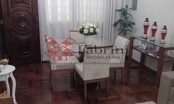 Imagem 3: 4 dormitórios, 2 suíte, 2 vagas na garagem, 257M² de Área Construída