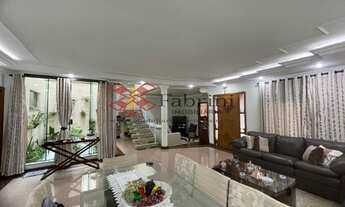 Imagem: 4 dormitórios, 4 suíte, 6 banheiro, 5