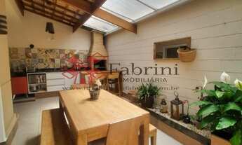 Imagem: 4 dormitórios, 2 suíte, 4 banheiro, 3