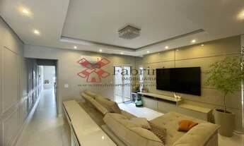 Imagem: 4 dormitórios, 4 suíte, 5 banheiro, 2