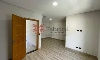 Imagem 2: Sobrado Novo de Alto Padrão no Parque dos Pássaros ? 3 Suítes, Piscina e 6 Vagas ? São Ber