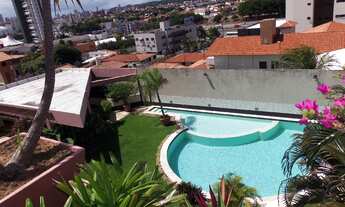 Imagem 3: Venda de apartamento no Candelária, com 4 suítes e com excelente visual da cidade, pertinh