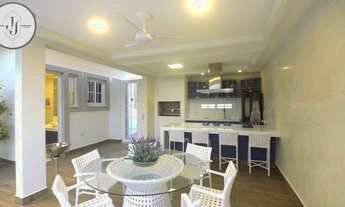 Imagem 7: Casa duplex de luxo com piscina e espaço gourmet privativos na Cidade dos Bosques. São 4 s