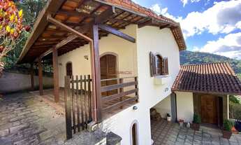 Imagem 3: Casa independente com 3 suítes, 1.900 m² de terreno no Parque do Ingá - Teresópolis/RJ