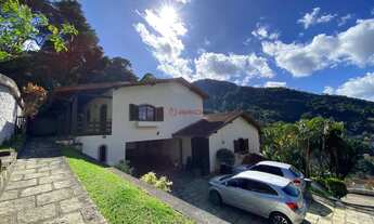 Imagem 2: Casa independente com 3 suítes, 1.900 m² de terreno no Parque do Ingá - Teresópolis/RJ