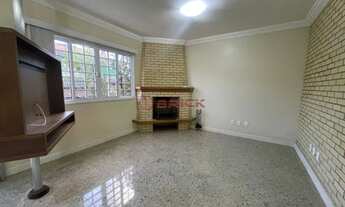 Imagem 3: Casa com 4 suítes em condomínio no Alto - Teresópolis/RJ