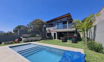 Imagem 2: Casa com 5 sendo 3 suítes dentro de condomínio no Parque Imbuí - Teresópolis/RJ