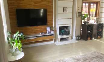 Imagem: Casa com 3 suítes dentro de condomínio