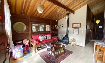 Imagem 7: Cada de madeira com 3 quartos sendo 1 suíte em condomínio em Sebastiana - Teresópolis/RJ