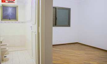 Imagem 5: APARTAMENTO DE LUXO À VENDA Localizado em um dos bairros mais desejados da cidade, este