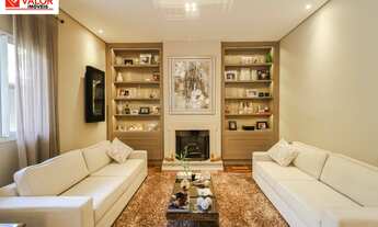 Imagem 3: Residência em rua tranquila e arborizada. Excelentes acabamentos, conforto, privacidade e