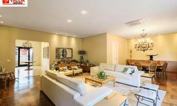 Imagem 4: Residência em rua tranquila e arborizada. Excelentes acabamentos, conforto, privacidade e