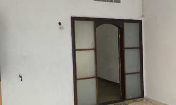 Imagem 4: Localizada em rua estratégica do bairro, tranquila, com acessos as principais vias. Próxim