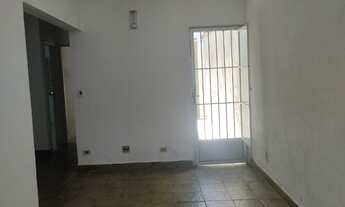 Imagem: Localizada em rua estratégica do bairro