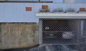 Imagem: VENDO SOBRADO COM PISCINA