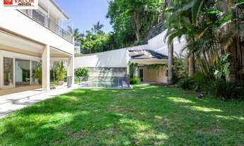 Imagem 7: JUNTINHO À PRAÇA VINICIUS DE MORAES - LINDA CASA Localização privilegiada em frente à Pra