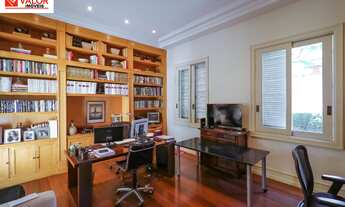 Imagem 7: CASA DE CINEMA - JARDIM GUEDALA Casa localizada em rua tranquila do bairro, projetada pel