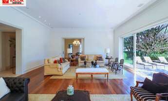 Imagem 3: CASA DE CINEMA - JARDIM GUEDALA Casa localizada em rua tranquila do bairro, projetada pel