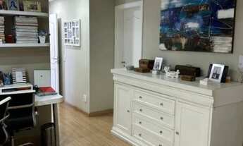 Imagem 7: BELO APARTAMENTO NO REAL PARQUE Amplo apartamento de 290m², muito bem projetado, situado e