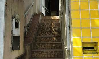 Imagem 4: Oportunidade única de investimento! Casa comercial com excelente localização, ao lado do m