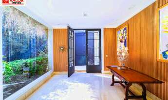 Imagem 2: MANSAO, LOCALIZAÇAO PRIVILEGIADA - VENDA MOBILIADA Nas proximidades da Praça Vinicius de