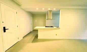 Imagem 4: Excelente apartamento com localização privilegiada, em rua sem saída, próximo ao metrô. A