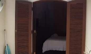 Imagem: SOBRADO ÓTIMO EM RUA BEM ARBORIZADA