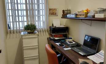 Imagem 6: Ótima casa, espaçosa, isolada dos dois lados, terreno com 324 metros, localizada em rua ar