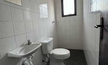 Imagem 6: Sala comercial com 50 mts, 2 banheiros e 2 vagas pronta para locação. Agenda uma visita co