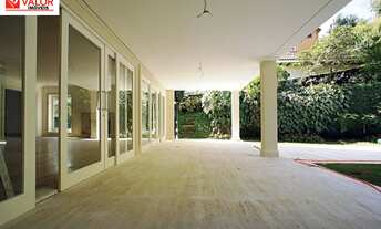 Imagem 3: CASA ASSOBRADADA, RODEADO DE VERDE, RUA TRANQUILA AO LADO A AVENIDA OSCAR AMERICANO E HOSP