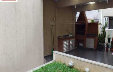 Imagem: SOBRADO COM BOM QUINTAL