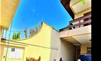 Imagem: SOBRADO COM 220 M2 - 4 DORMITORIOS, 2 SUITES