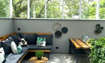 Imagem: SOBRADAO EM CONDOMINIO FECHADO EM RUA PRIVATIVA