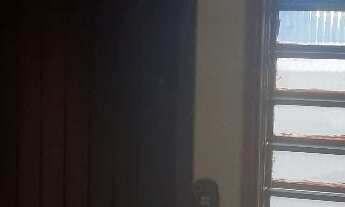 Imagem 6: RUA PRIVATIVA COM PORTÃO PARA CONTROLE DE ACESSO..