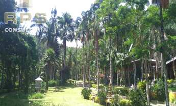 Imagem 4: Área Espetacular em Região com Muito Verde, Atibaia-SP