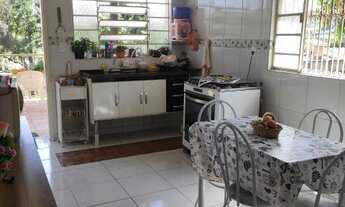 Imagem 5: Chácara térrea no Jardim Estância Brasil em Atibaia, 02 amplos dormitórios, edícula com 2