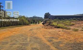 Imagem 4: Terreno com excelente área e localização no bairro do Rosário em Atibaia SP. A 100 m da ro