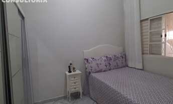 Imagem 7: Imóvel no Atibaia Jardim com 01 casa na frente com 03 quartos e 01 casa nos fundos com 02