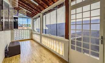 Imagem 7: Casa no Jardim Santa Bárbara com 05 dormitórios Sala ampla Cozinha com armários planeja