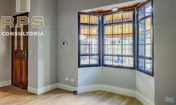 Imagem 4: Casa no Jardim Santa Bárbara com 05 dormitórios Sala ampla Cozinha com armários planeja