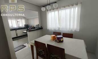 Imagem 7: Casa Atibaia Jardim,com 03 dormitórios ,sendo 01 suite.Sala de estar e sala de jantar,Cozi