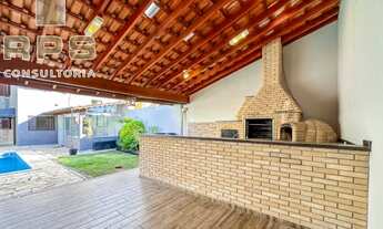 Imagem 1: Casa no Jardim Santa Bárbara com 05 dormitórios Sala ampla Cozinha com armários planeja