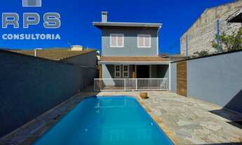 Imagem 1: Casa na Vila Giglio com 03 quartos sendo 01 suite , sala 02 ambientes , 04 banheiros , ár