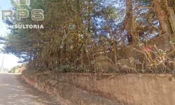 Imagem 3: Terreno plano com platô pronto para construir no Chácaras Brasil, ao lado do condomínio Pa