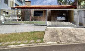 Imagem 1: Casa com 3 dormitórios, sendo 1 suíte, casa térrea Além disso, conta com salas de estar c