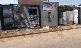 Imagem 3: Casa térrea de 50m² no Jardim São Felipe, com dois dormitórios sendo uma suíte, sala e coz