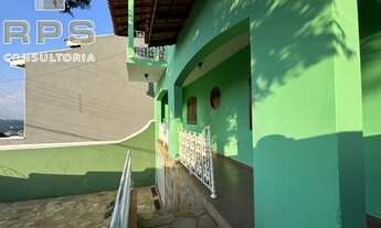 Imagem 6: Casa alto padrão no centro de Jarinu, 3 dormitórios sendo uma suíte com banheira e varanda