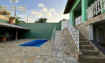 Imagem 4: Casa alto padrão no centro de Jarinu, 3 dormitórios sendo uma suíte com banheira e varanda